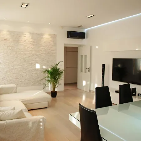 Center Luxury Apartment Split